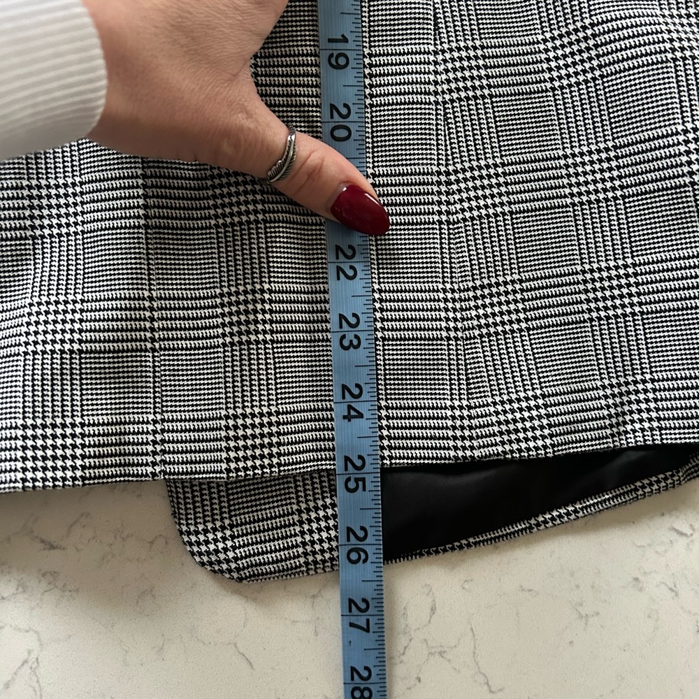 Like New Sincerely Jules Black & White Glen Plaid Vest Sleeveless Top - Picture 12 of 13